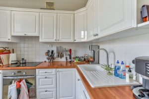 In the heart of the Musiciens district, a stunning top-floor through-apartment