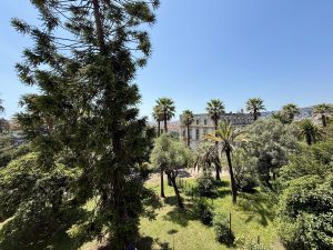 Nizza Cimiez – Appartamento trilocale con ampia terrazza con vista mare ininterrotta