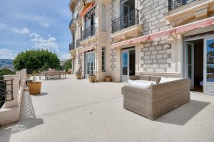 Nice – Exceptional Renovated Apartment in a former Cimiez Palace