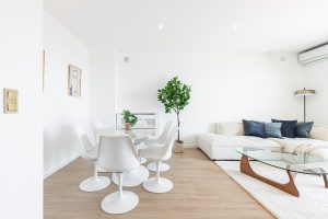 VILLEFRANCHE SUR MER – Corne d’Or – Magnificent, fully renovated 3-room apartment with terrace and panoramic sea view