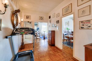 NICE – Rare for Sale – Spacious Top-floor 2/3 Bedroom Apartment with Sea View, Cimiez District