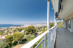 NICE – Le Vinaigrier – 142 m² en dernier étage avec terrasses et vue panoramique d’exception