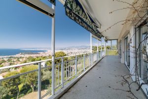 NICE – Le Vinaigrier – 142 m² en dernier étage avec terrasses et vue panoramique d’exception