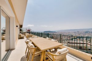 NICE – Mont Boron – Stunning 120 m² Penthouse Fully Renovated with an 80 m² Terrace and Panoramic View