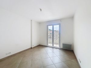 Nizza – Riquier – Spazioso appartamento di 2 locali di 39m2 con una bella terrazza esposta a sud