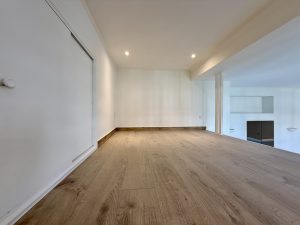 République Delfino, Beautiful loft-style flat