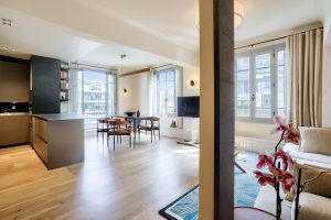 NICE – Dubouchage – Stunning 4-room apartment of 100.89 sqm in a character residence in the heart of the city