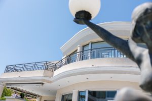 Pour horizon, la Méditerranée