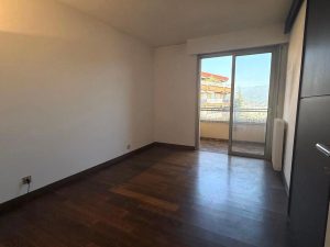 Nice Cimiez – Rare for sale – Top floor with panoramic roof terrace