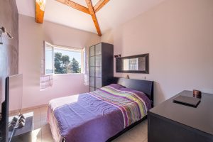 Nice – Gairaut Maison individuelle  de 300m2 avec jardin arboré de 2200m2
