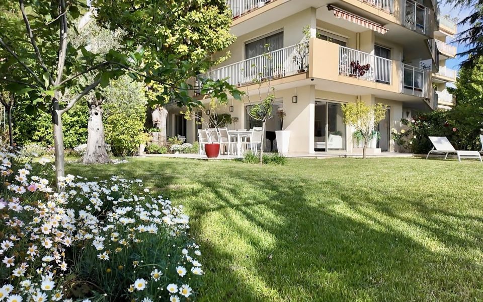 Nice Cimiez – Une vie comme dans une maison ! : photo 2