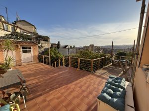Charming House with Sea View in Nice East.