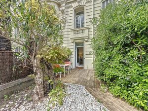 Beautiful 1 Bedroom Garden Apartment in the Heart of Cimiez