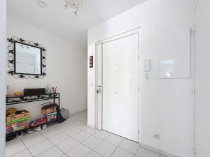 Nice Cimiez – 3 bedrooms corner apartment with garage in Cimiez