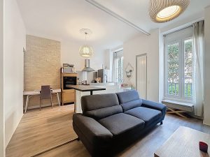 Nizza Valrose – Affascinante appartamento bilocale duplex in un palazzo Belle Epoque con giardino