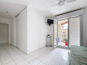 Nice Cimiez – 3 bedrooms corner apartment with garage in Cimiez