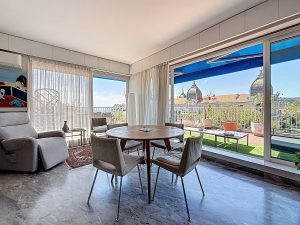 Cimiez Storico – Ultimo piano con terrazza circolare, vista mare e palazzi Belle Époque