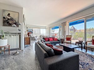 Cimiez Storico – Ultimo piano con terrazza circolare, vista mare e palazzi Belle Époque