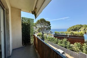 Nice Mont Boron – 3 pièces refait à neuf avec Vue Mer