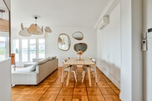 Nice Cimiez – Magnificent Renovated 2-Bedroom Apartment in a Prestigious Residence