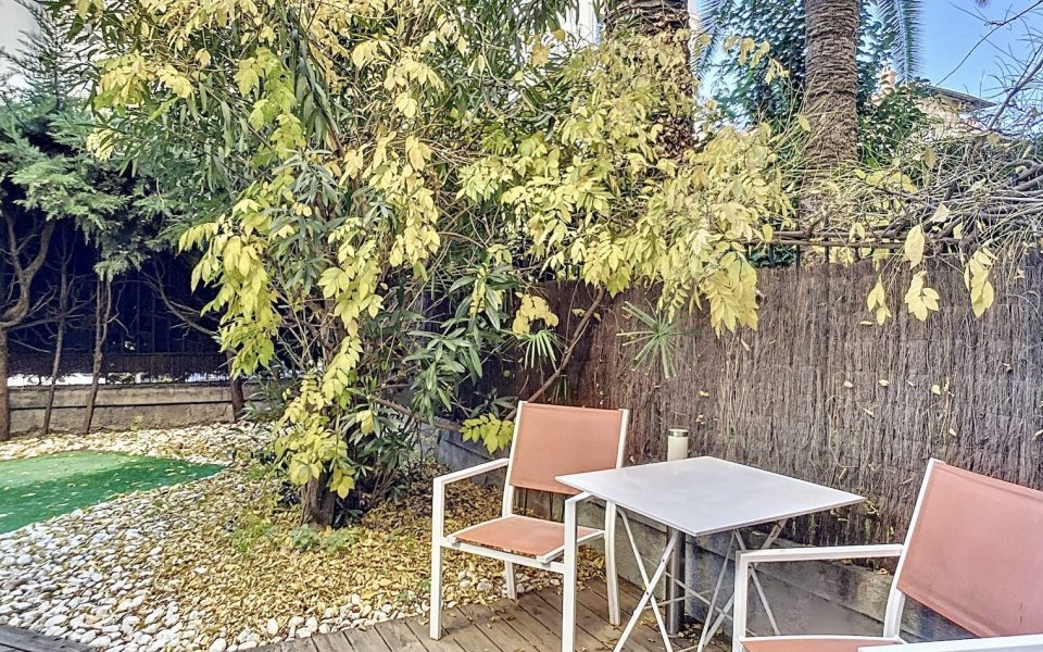 Beautiful 1 Bedroom Garden Apartment in the Heart of Cimiez : photo 2
