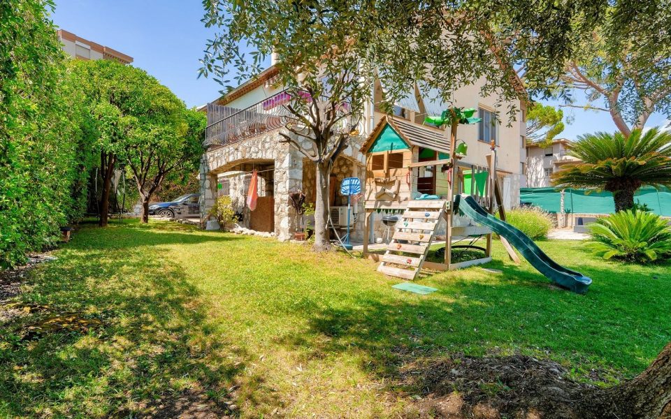 Nice Cimiez – maison 170 m²  avec vue mer et extension possible