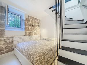 Nizza Valrose – Affascinante appartamento bilocale duplex in un palazzo Belle Epoque con giardino