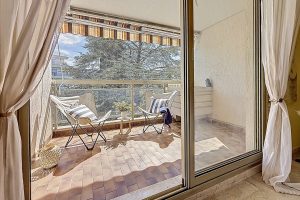 Nice Cimiez La Paloma – Appartement 3 pièces à rénover – Terrasse, vue dégagée et garage