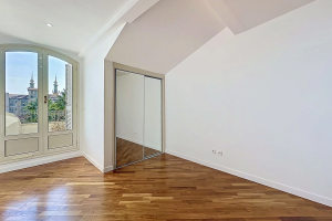 Duplex d’Exception à Cimiez avec Vue Mer Panoramique