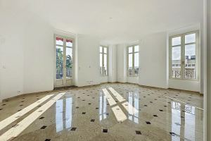 Duplex d’Exception à Cimiez avec Vue Mer Panoramique