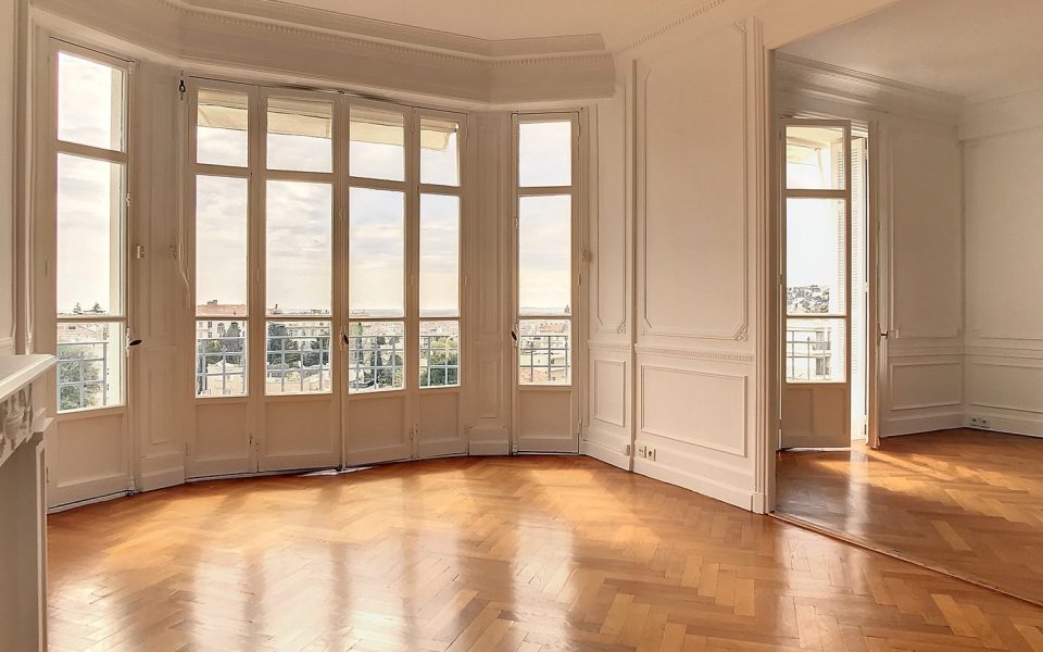 NICE CIMIEZ – Location appartement d’exception 3 pièces